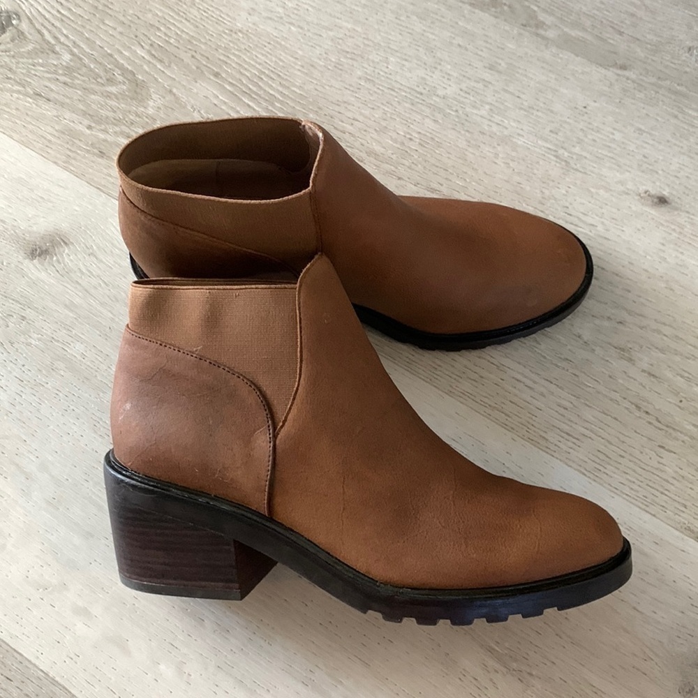 Eileen Fisher Leather Booties size 6.5 chunky heel brown tan fall winter